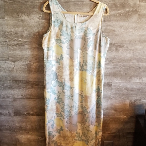 Dress Barn Dresses & Skirts - DressBarn maxi dress